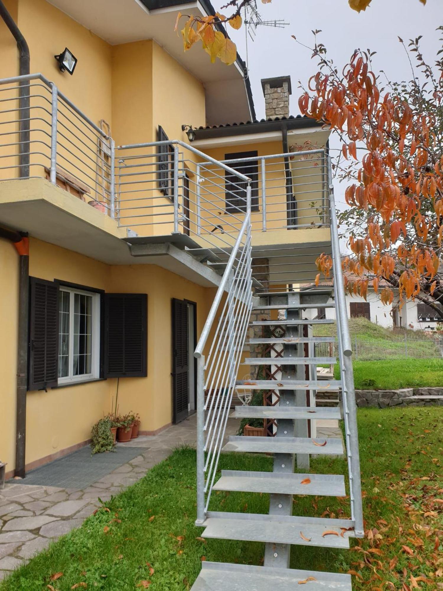 Casa Vacanze Alice E Arianna Cairo Montenotte Exterior photo